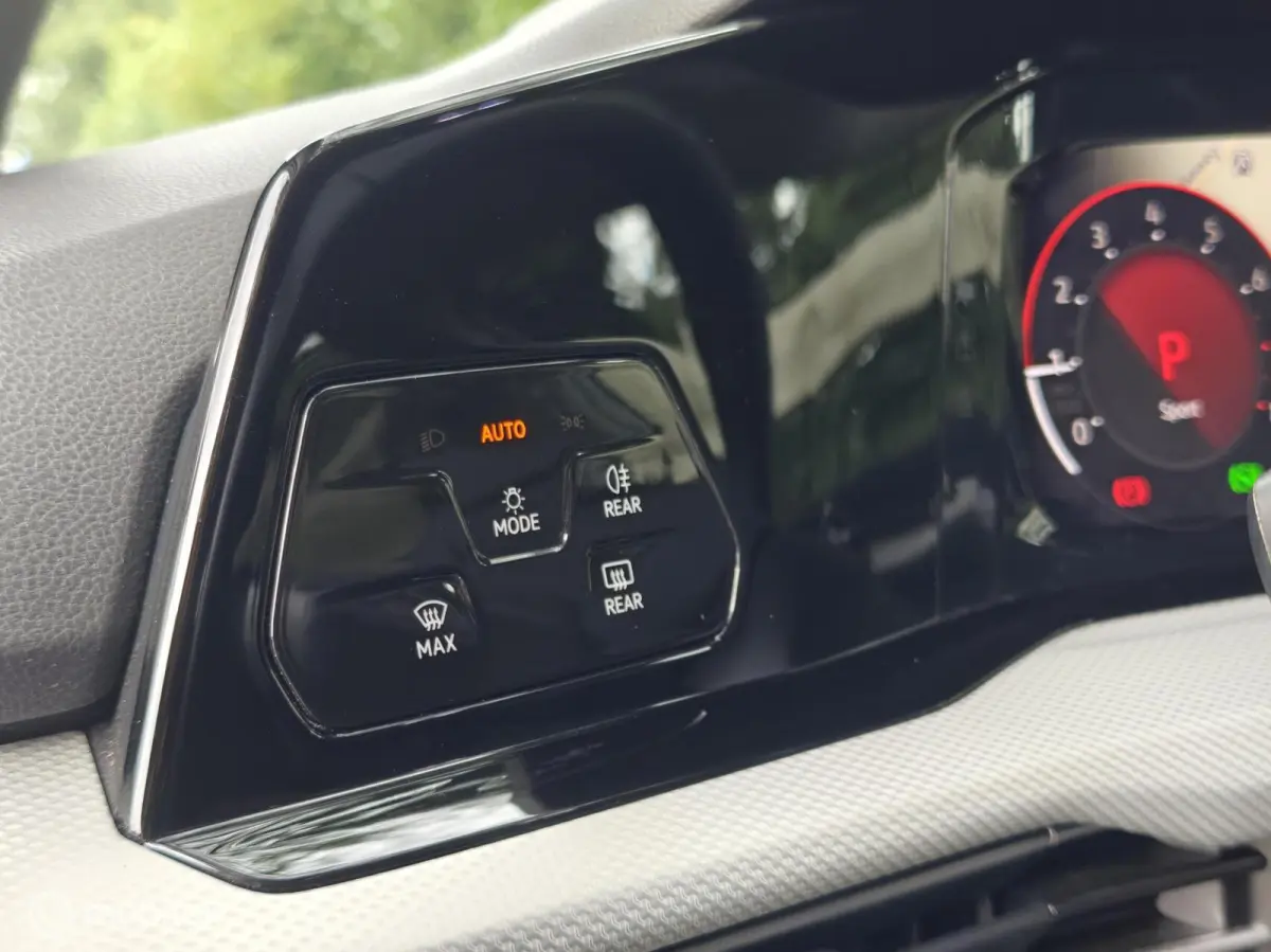 1.5 eTSI Move|LED|Virt.Cockpit|Adapt.cruise|19''