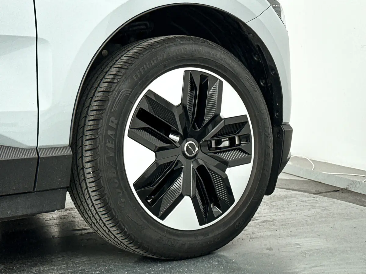 Single Motor Extended Range Core 69 kWh | Parkeercamera | Cruise control adaptief | Google infotainment