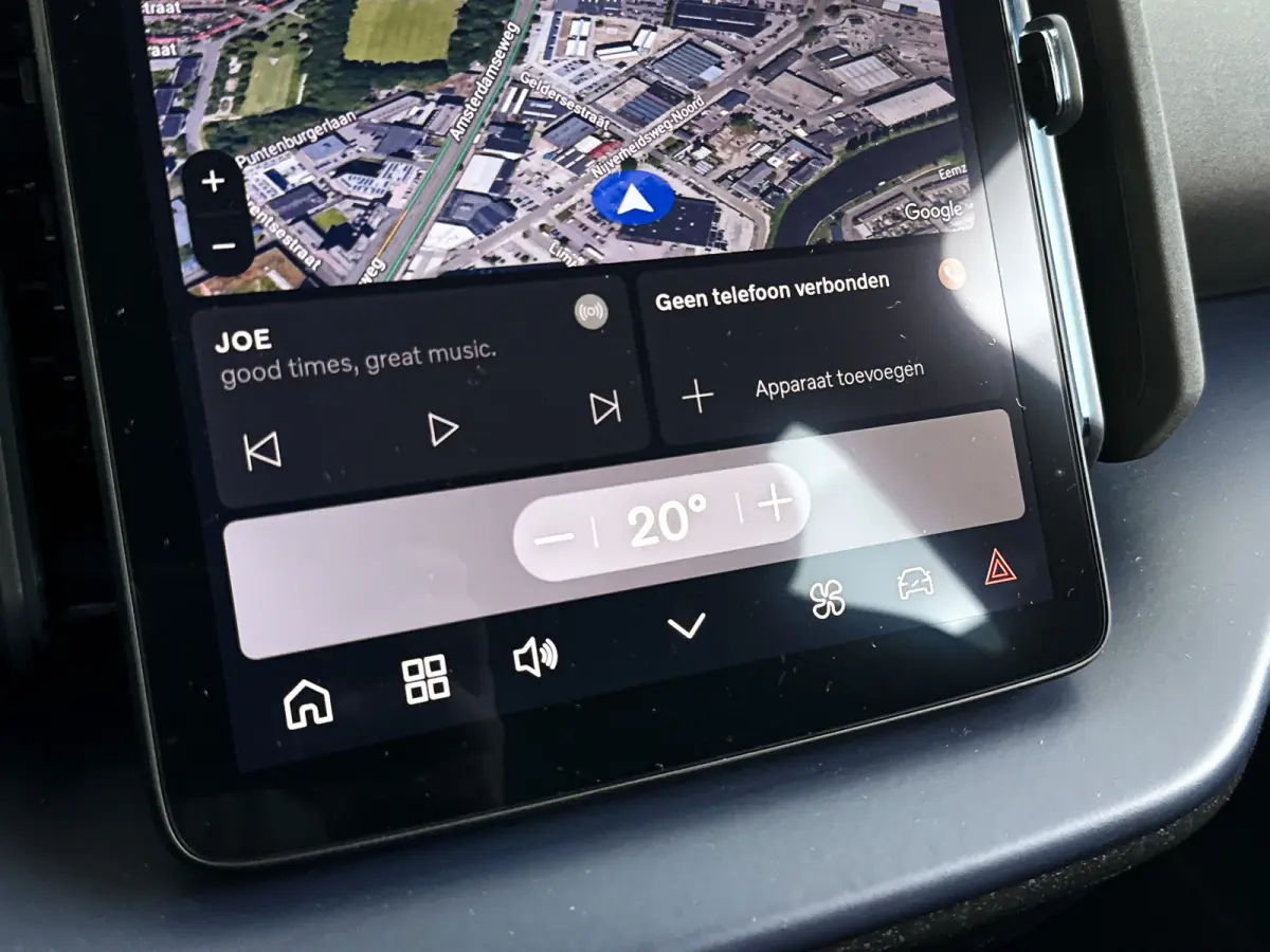 Single Motor Extended Range Core 69 kWh | Parkeercamera | Cruise control adaptief | Google infotainment