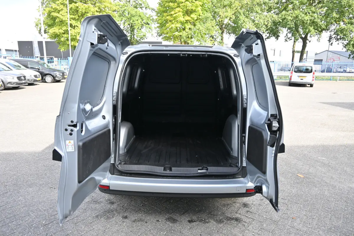 112 Pro L2 51 kWh Climate controle, Snellader, Zitcomfort pakket, Armsteun, Etc.