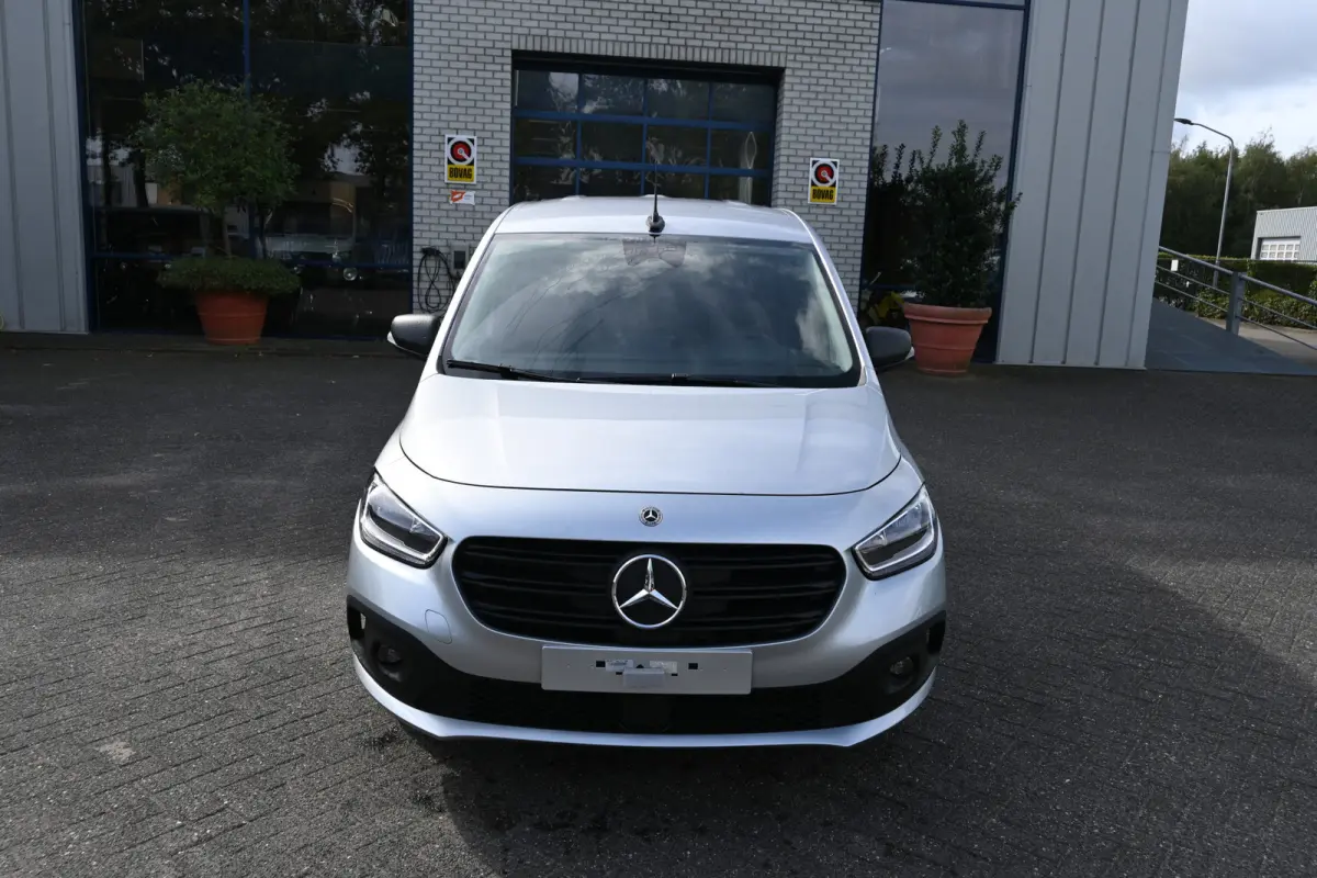 112 Pro L2 51 kWh Climate controle, Snellader, Zitcomfort pakket, Armsteun, Etc.