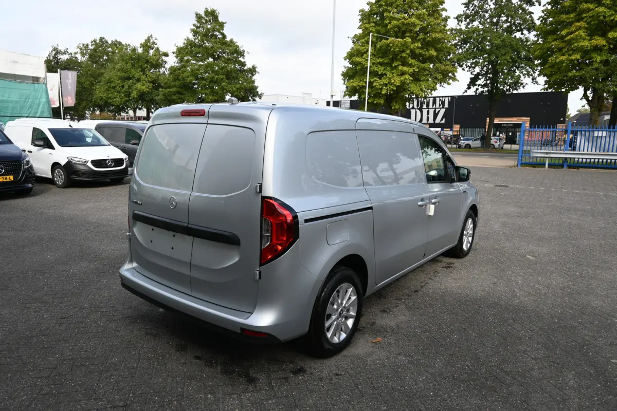 112 Pro L2 51 kWh Climate controle, Snellader, Zitcomfort pakket, Armsteun, Etc.