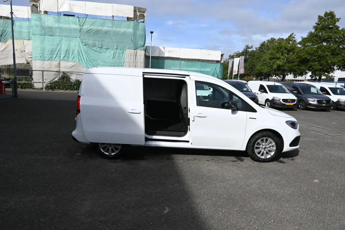 112 Pro L2 51 kWh Climate controle, Snellader, Zitcomfort pakket, Armsteun, Etc.