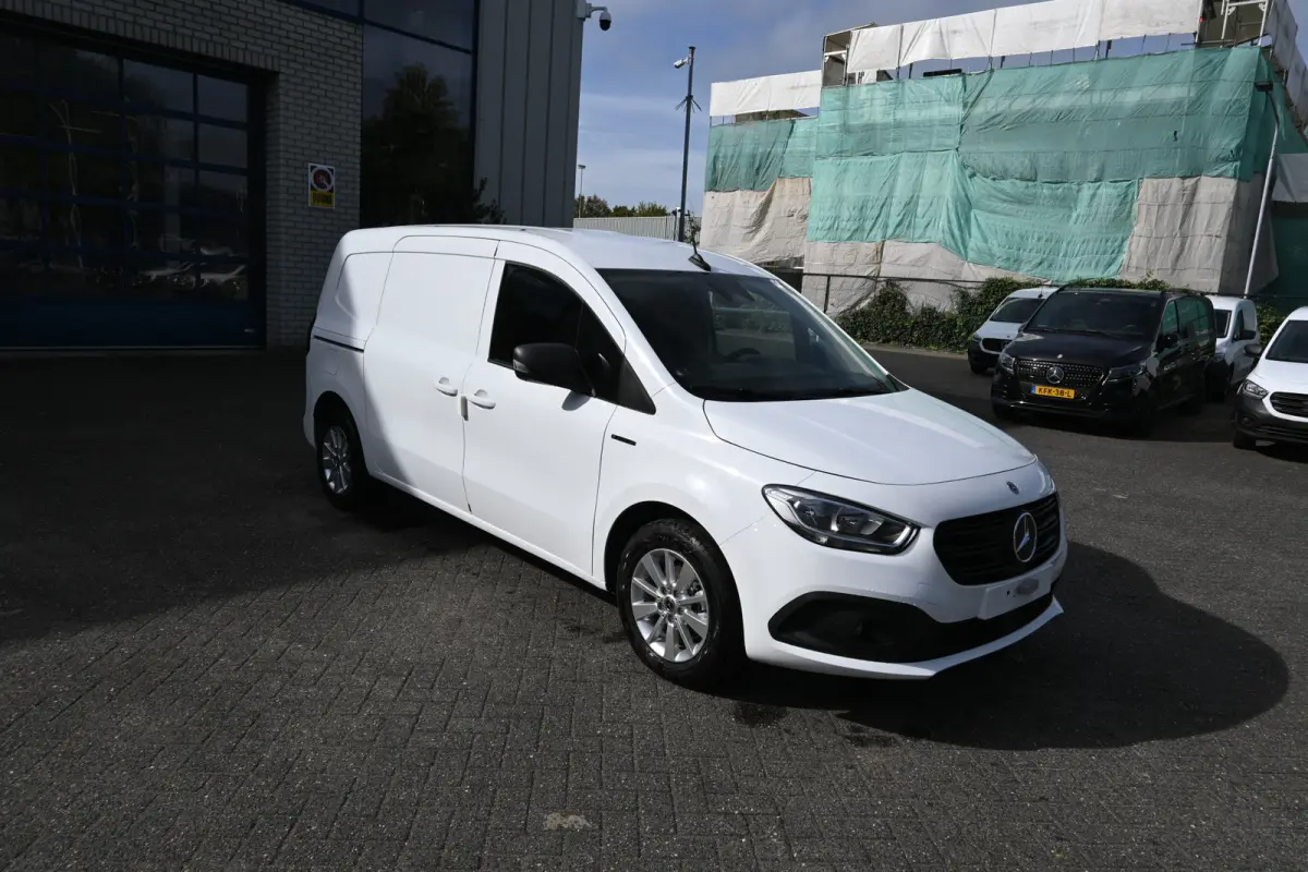 112 Pro L2 51 kWh Climate controle, Snellader, Zitcomfort pakket, Armsteun, Etc.