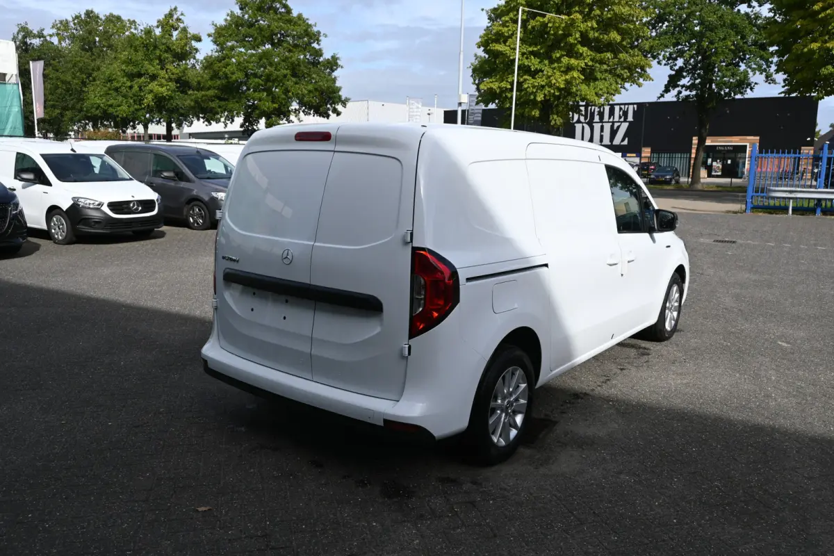 112 Pro L2 51 kWh Climate controle, Snellader, Zitcomfort pakket, Armsteun, Etc.