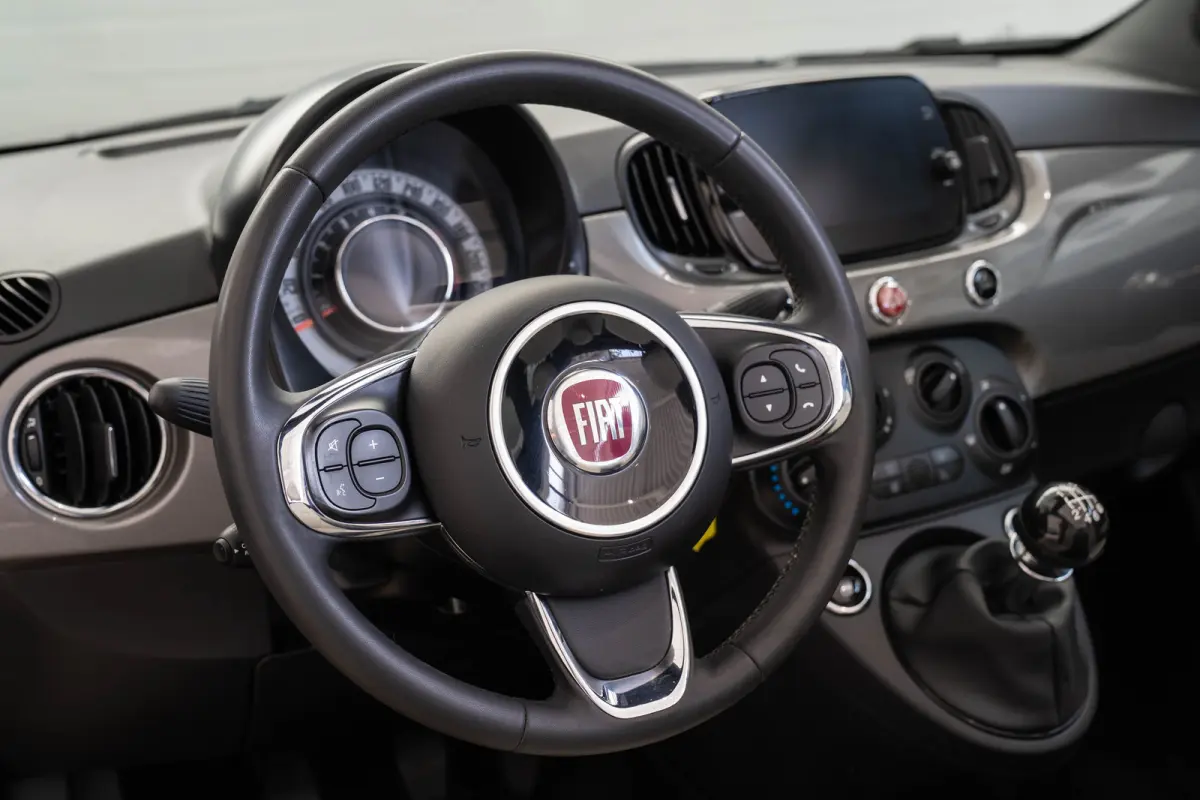 1.0 Hybrid Dolcevita | Parkeersensoren | Airco | Cruise Controle | Bluetooth | Lichtmetalen velgen | Elektrische Ramen |