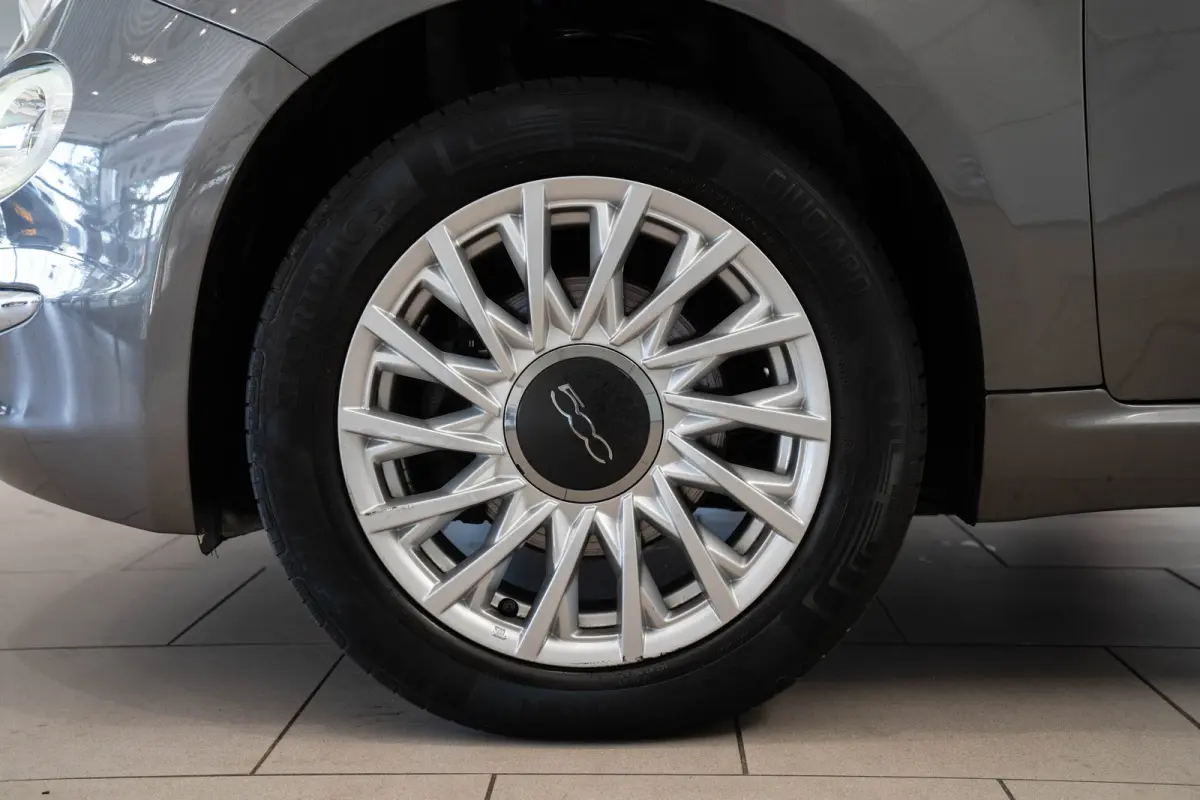 1.0 Hybrid Dolcevita | Parkeersensoren | Airco | Cruise Controle | Bluetooth | Lichtmetalen velgen | Elektrische Ramen |