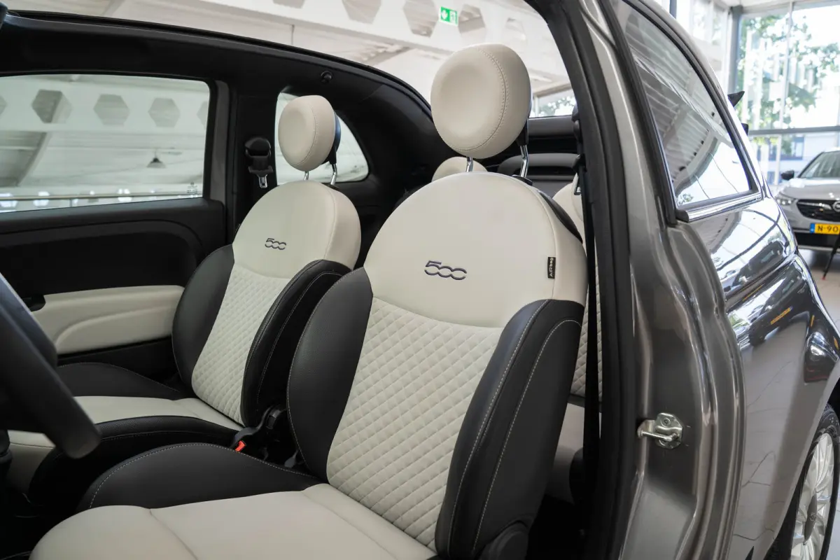 1.0 Hybrid Dolcevita | Parkeersensoren | Airco | Cruise Controle | Bluetooth | Lichtmetalen velgen | Elektrische Ramen |