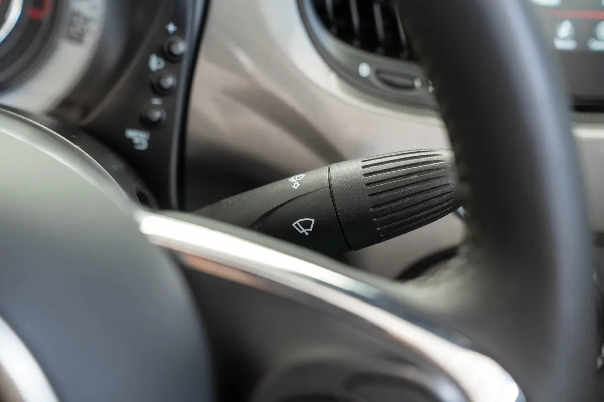 1.0 Hybrid Dolcevita | Parkeersensoren | Airco | Cruise Controle | Bluetooth | Lichtmetalen velgen | Elektrische Ramen |