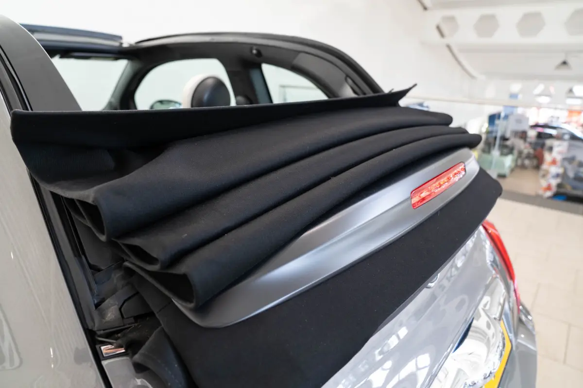 1.0 Hybrid Dolcevita | Parkeersensoren | Airco | Cruise Controle | Bluetooth | Lichtmetalen velgen | Elektrische Ramen |