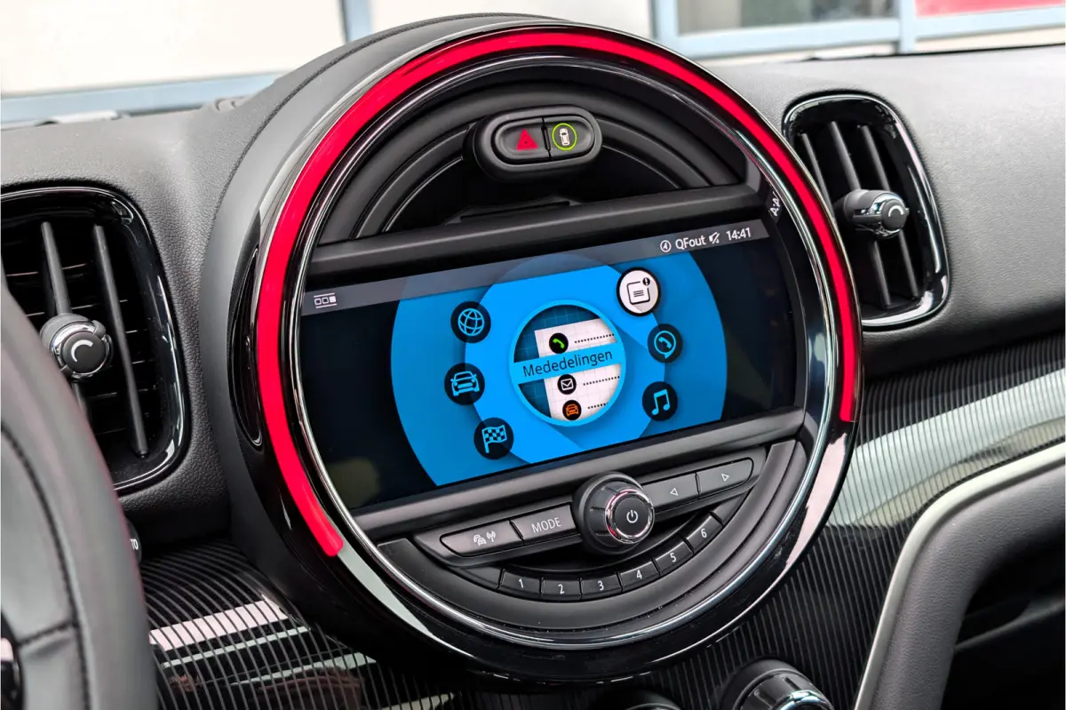 1.5 Cooper SE ALL4 PHEV Chili JCW Panorama Head-Up