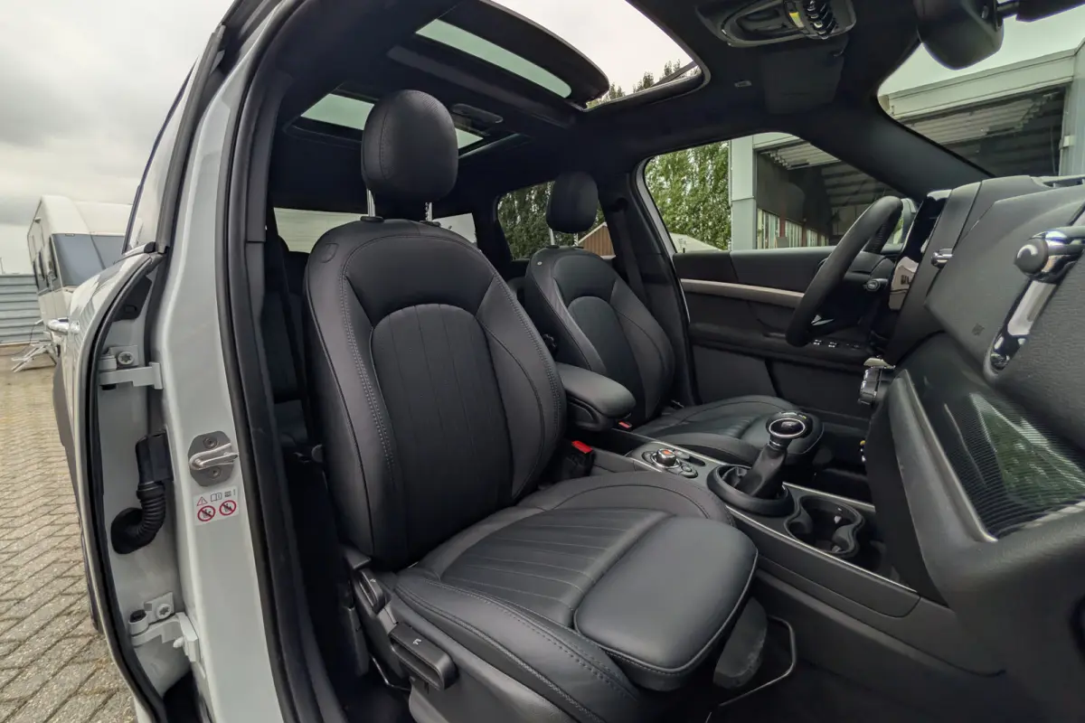 1.5 Cooper SE ALL4 PHEV Chili JCW Panorama Head-Up
