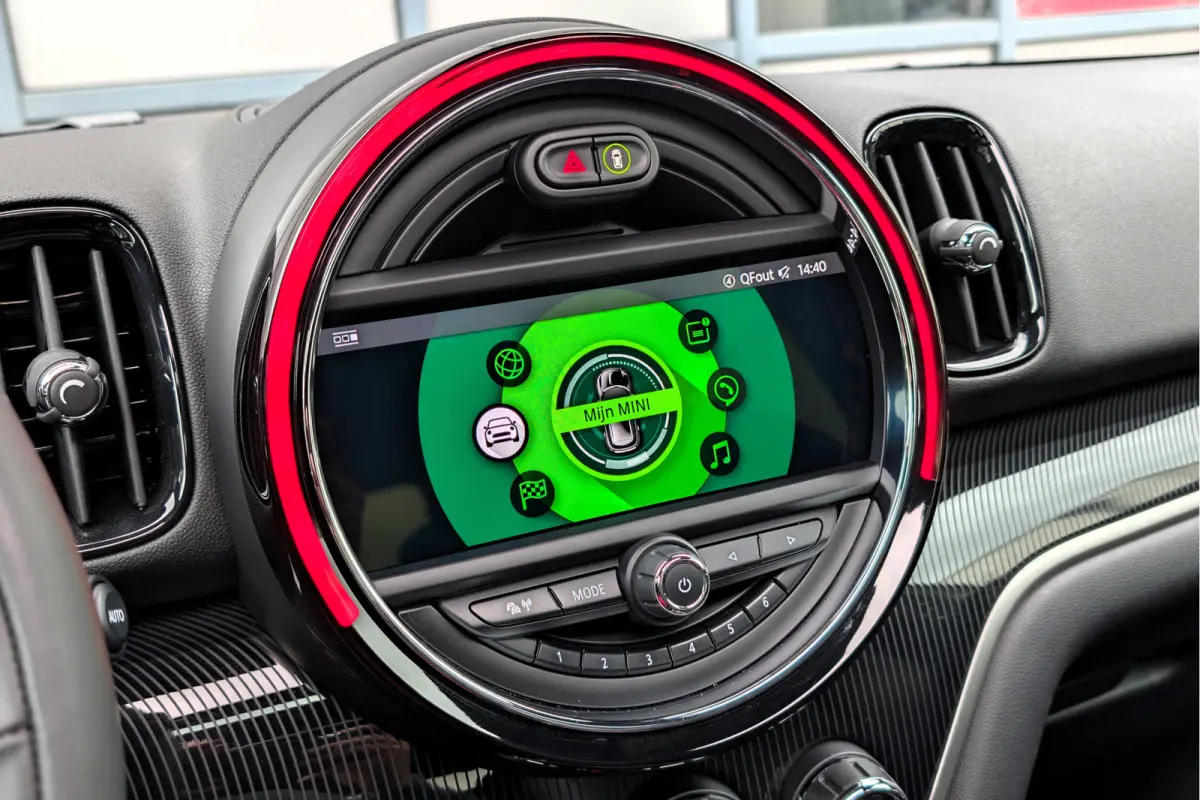 1.5 Cooper SE ALL4 PHEV Chili JCW Panorama Head-Up