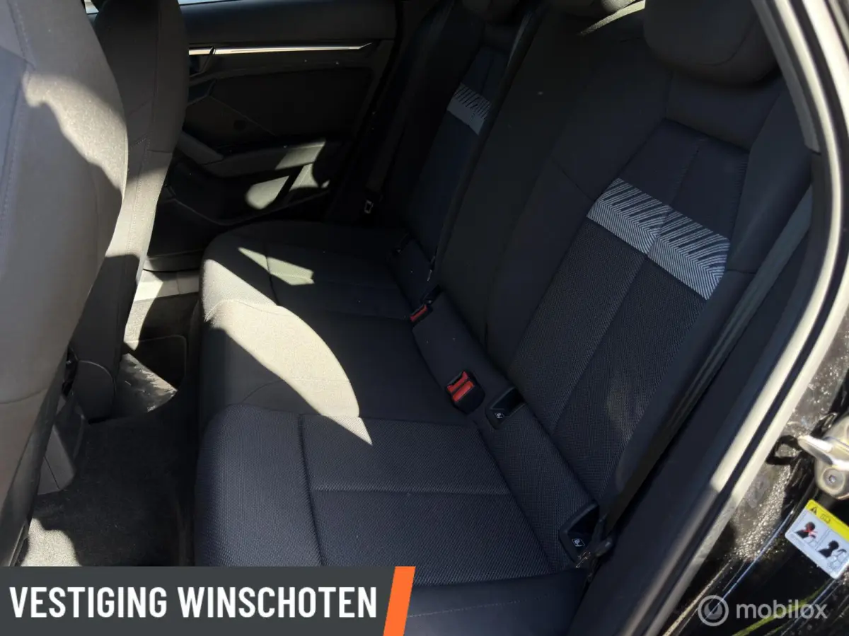 30 TFSI Advanced edition | Navi | PDC Achter | Privacy glas |