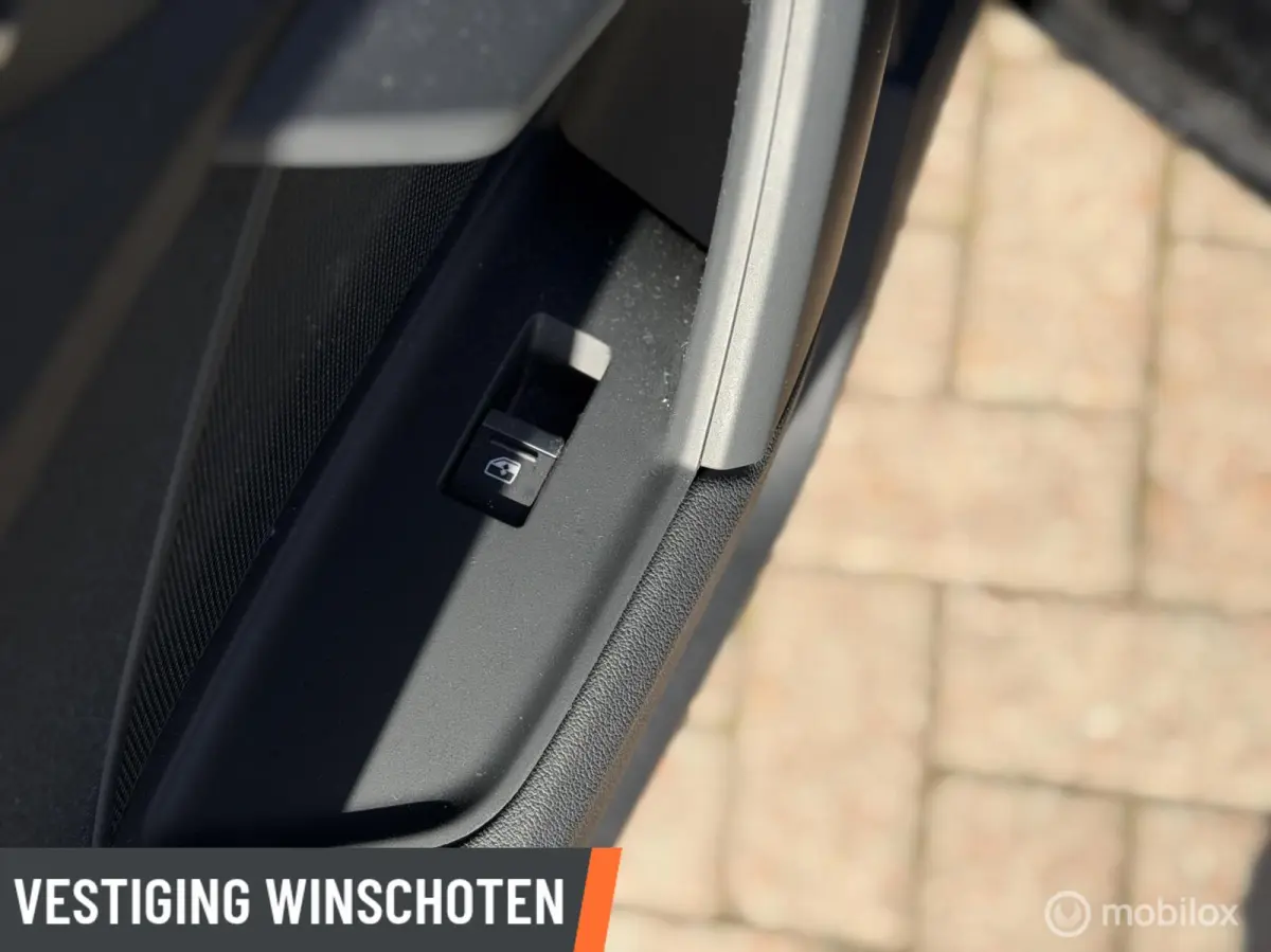 30 TFSI Advanced edition | Navi | PDC Achter | Privacy glas |