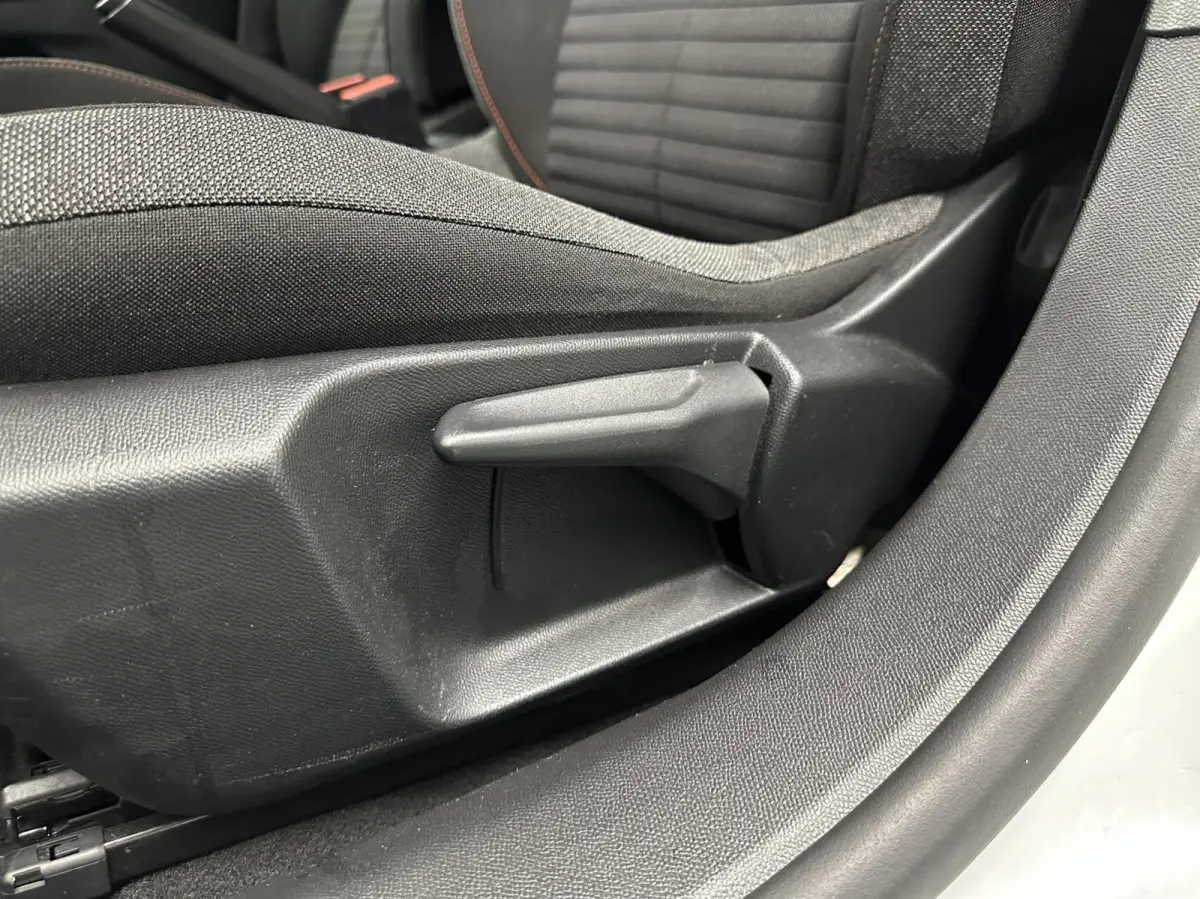 1.2 PureTech Active CRUISE CARPLAY NAVI 65000 KM.