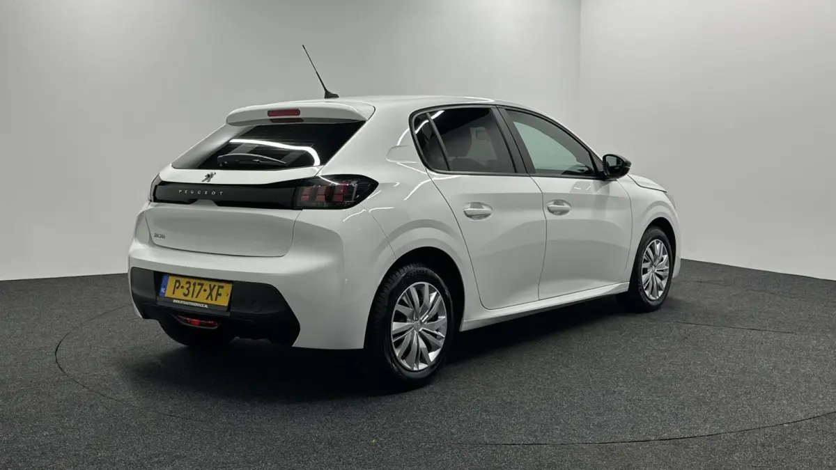 1.2 PureTech Active CRUISE CARPLAY NAVI 65000 KM.
