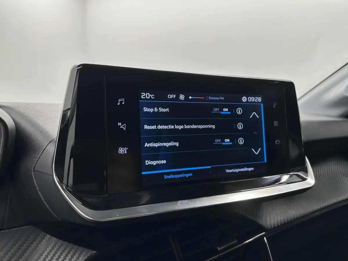 1.2 PureTech Active CRUISE CARPLAY NAVI 65000 KM.