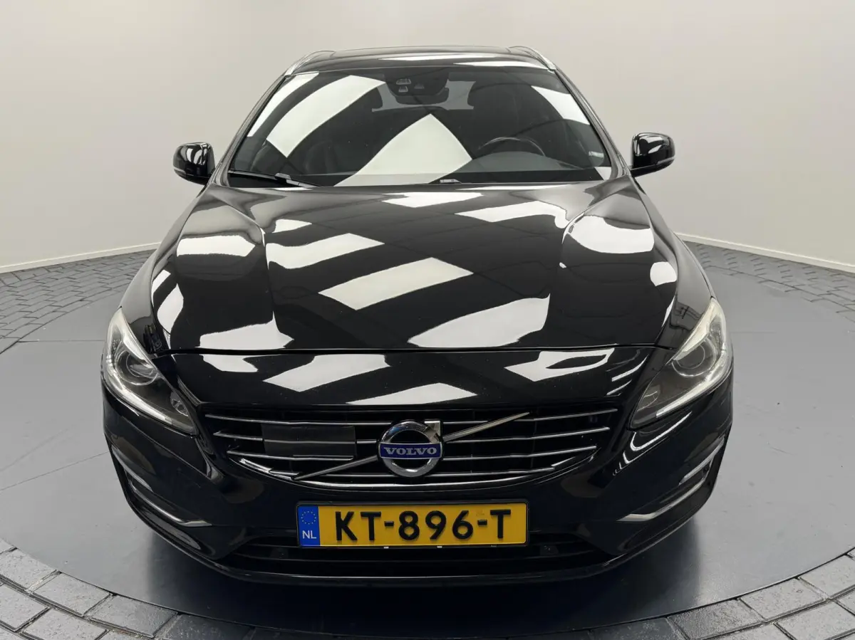 2.4 D5 Plug-In Hybrid Polestar Automaat-Trekhaak-Panoramadak-Navigatie-Cr.contr-Clima-Camera-Parkeersensoren-Stoelverwarming-Leder-Lm19''velgen