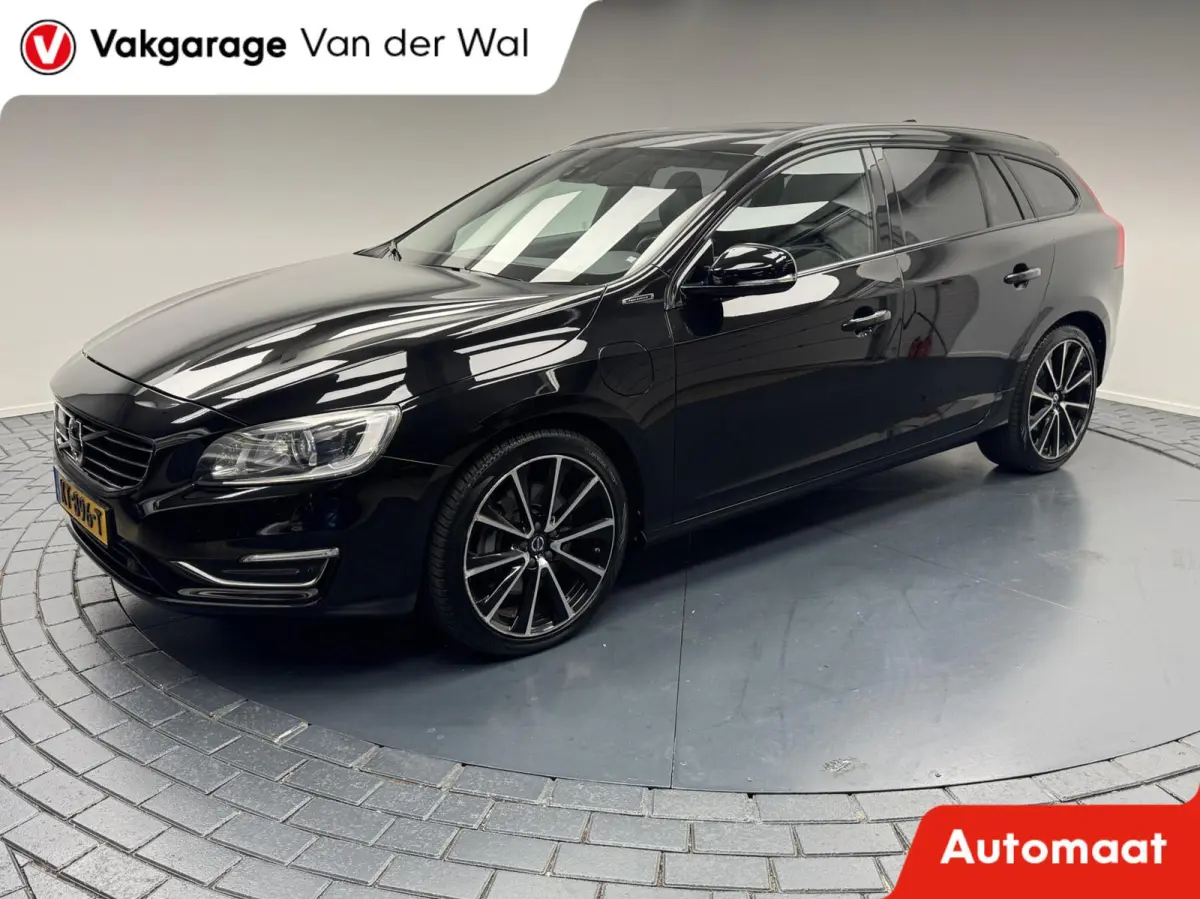 2.4 D5 Plug-In Hybrid Polestar Automaat-Trekhaak-Panoramadak-Navigatie-Cr.contr-Clima-Camera-Parkeersensoren-Stoelverwarming-Leder-Lm19''velgen