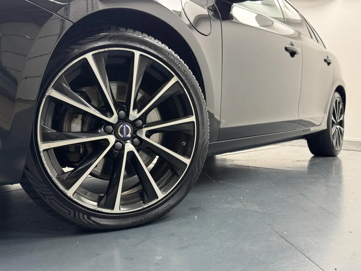 2.4 D5 Plug-In Hybrid Polestar Automaat-Trekhaak-Panoramadak-Navigatie-Cr.contr-Clima-Camera-Parkeersensoren-Stoelverwarming-Leder-Lm19''velgen
