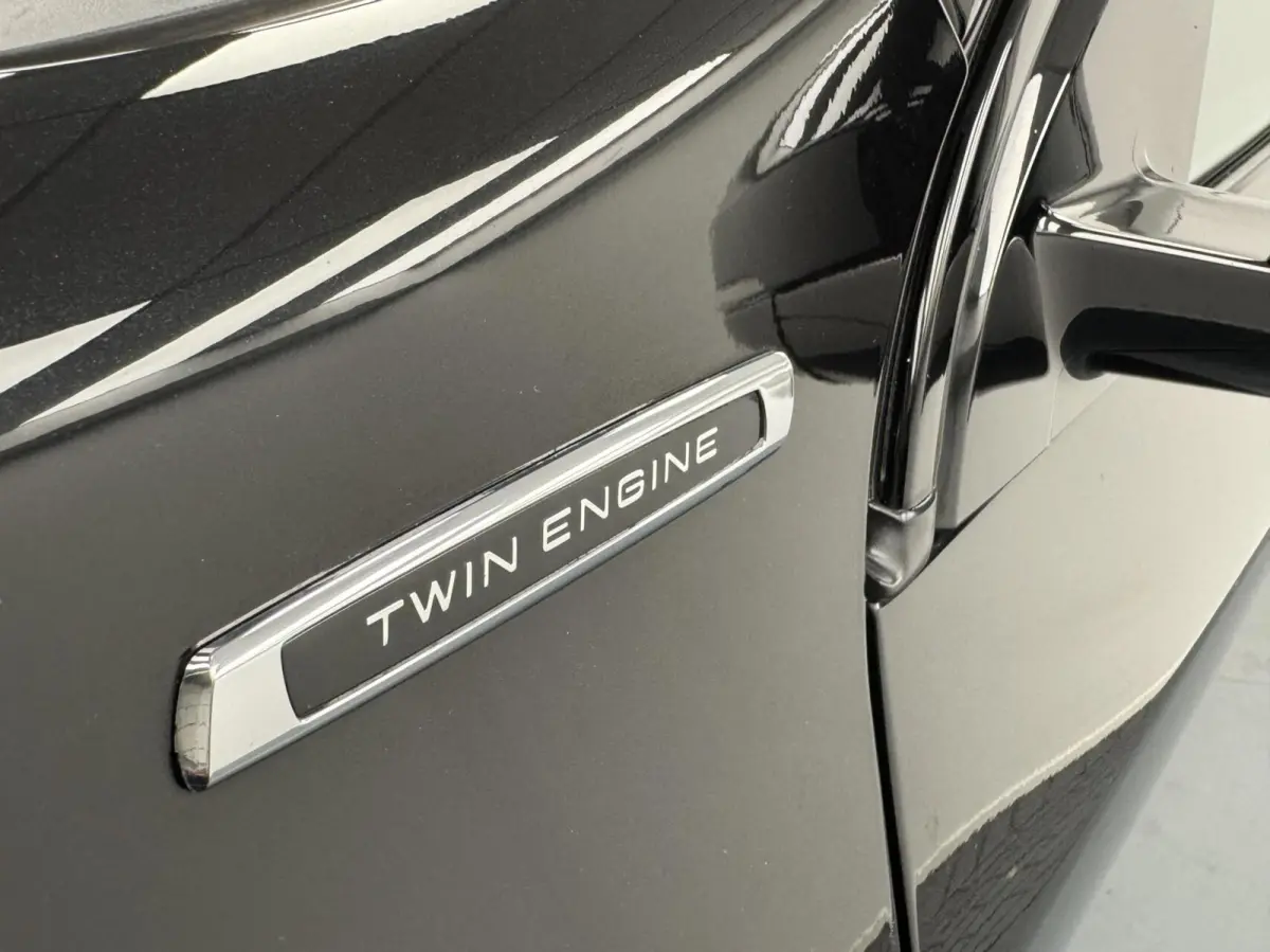 2.4 D5 Plug-In Hybrid Polestar Automaat-Trekhaak-Panoramadak-Navigatie-Cr.contr-Clima-Camera-Parkeersensoren-Stoelverwarming-Leder-Lm19''velgen