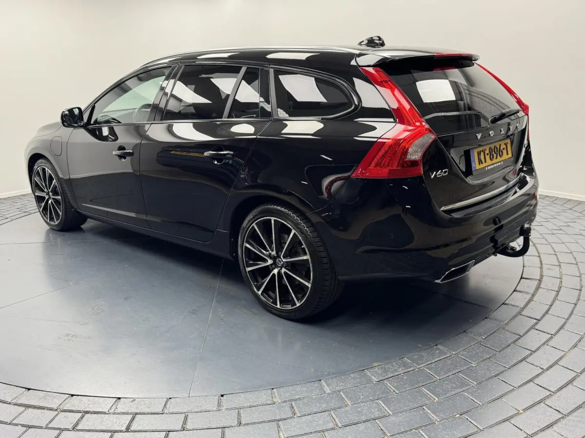 2.4 D5 Plug-In Hybrid Polestar Automaat-Trekhaak-Panoramadak-Navigatie-Cr.contr-Clima-Camera-Parkeersensoren-Stoelverwarming-Leder-Lm19''velgen