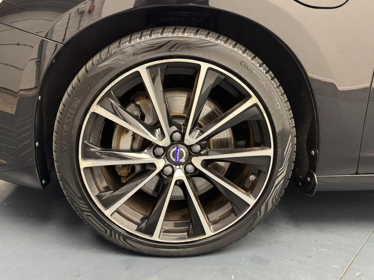 2.4 D5 Plug-In Hybrid Polestar Automaat-Trekhaak-Panoramadak-Navigatie-Cr.contr-Clima-Camera-Parkeersensoren-Stoelverwarming-Leder-Lm19''velgen