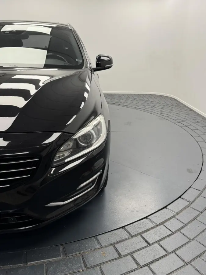 2.4 D5 Plug-In Hybrid Polestar Automaat-Trekhaak-Panoramadak-Navigatie-Cr.contr-Clima-Camera-Parkeersensoren-Stoelverwarming-Leder-Lm19''velgen