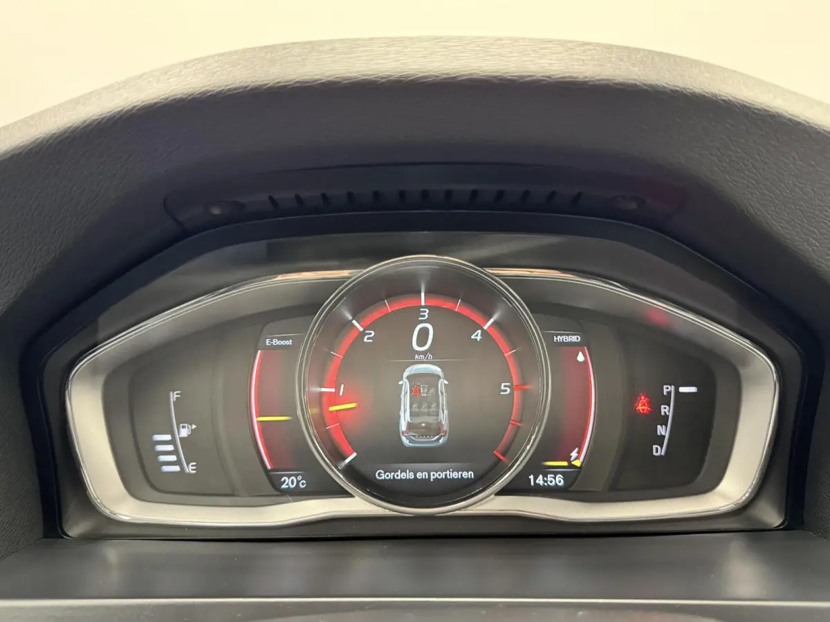 2.4 D5 Plug-In Hybrid Polestar Automaat-Trekhaak-Panoramadak-Navigatie-Cr.contr-Clima-Camera-Parkeersensoren-Stoelverwarming-Leder-Lm19''velgen