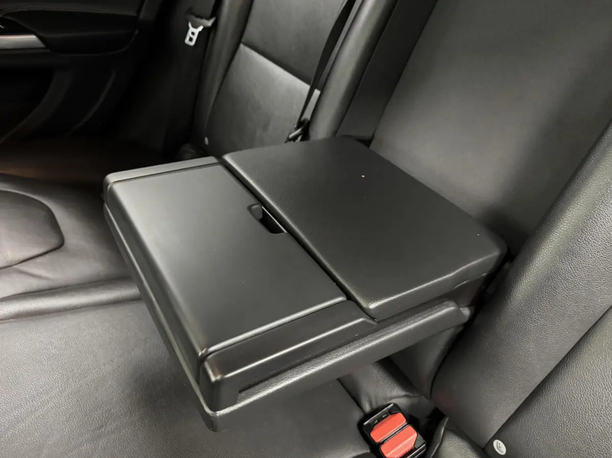 2.4 D5 Plug-In Hybrid Polestar Automaat-Trekhaak-Panoramadak-Navigatie-Cr.contr-Clima-Camera-Parkeersensoren-Stoelverwarming-Leder-Lm19''velgen