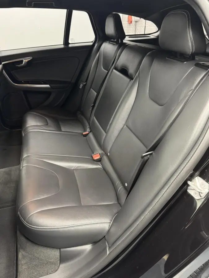 2.4 D5 Plug-In Hybrid Polestar Automaat-Trekhaak-Panoramadak-Navigatie-Cr.contr-Clima-Camera-Parkeersensoren-Stoelverwarming-Leder-Lm19''velgen