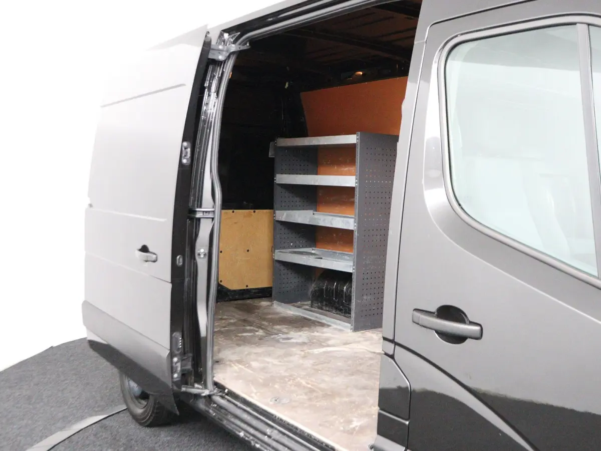 T35 L2H2 FWD dCi 135 GB Work Edition | Trekhaak | Navigatie | Parkeercamera |