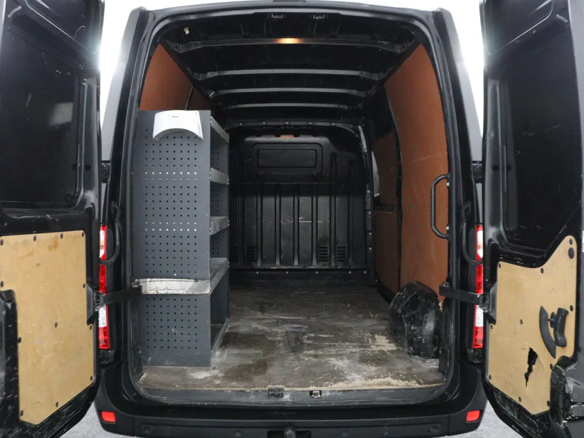 T35 L2H2 FWD dCi 135 GB Work Edition | Trekhaak | Navigatie | Parkeercamera |