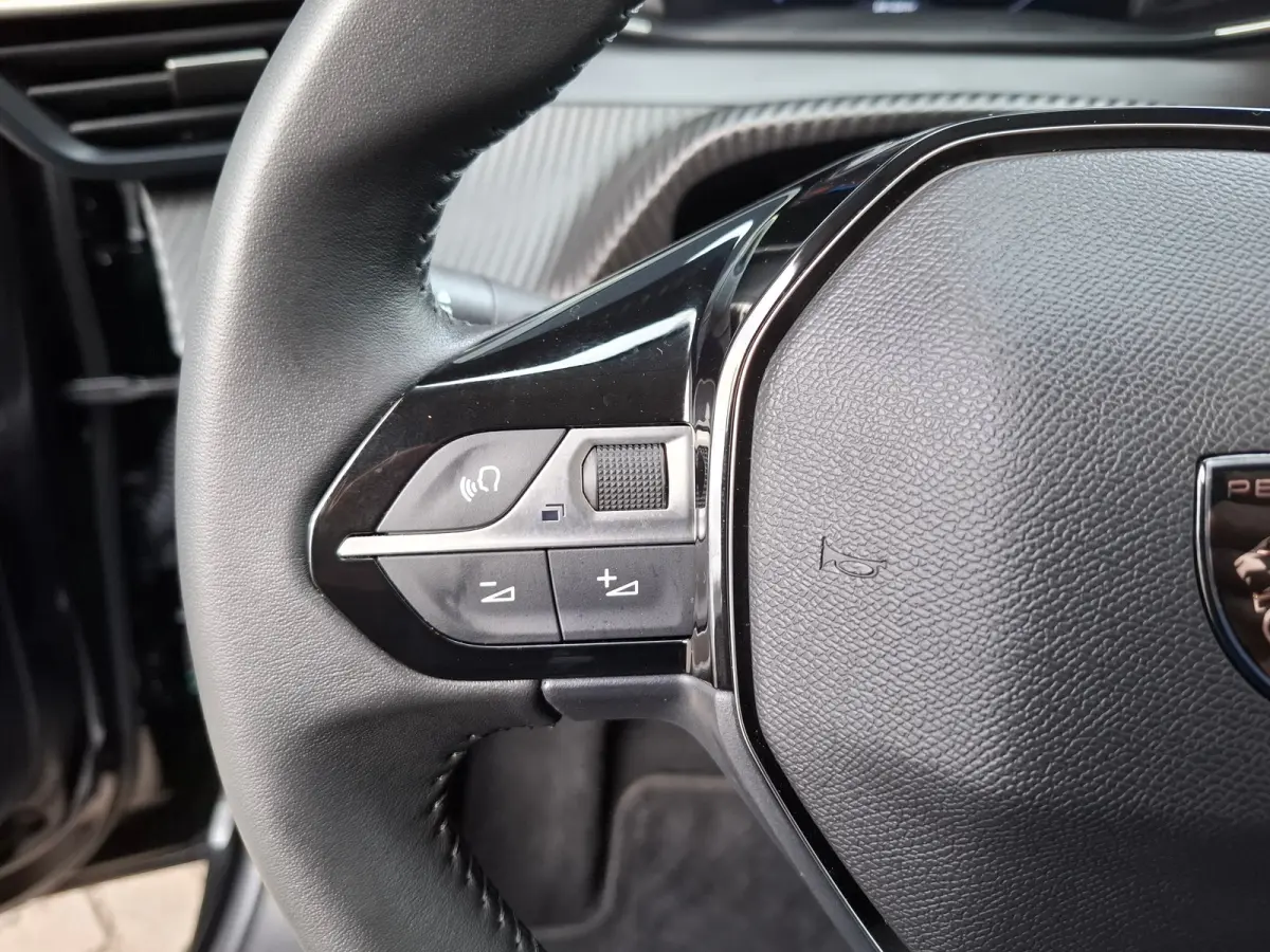 ALLURE Hybrid 110 e-DCS6 | 8 JAAR GARANTIE | CAMERA VOOR + ACHTER | NAVI | LED | DRAADLOOS CARPLAY |