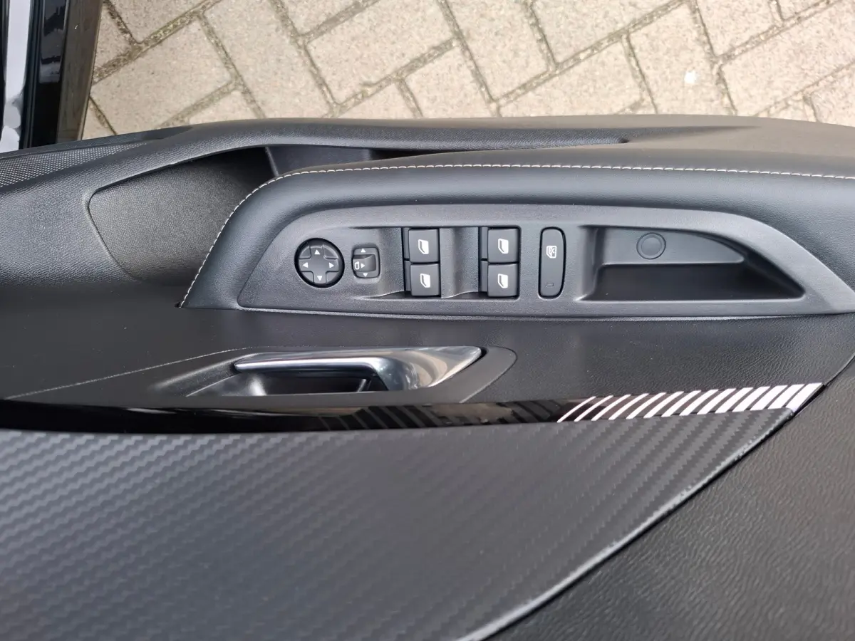 ALLURE Hybrid 110 e-DCS6 | 8 JAAR GARANTIE | CAMERA VOOR + ACHTER | NAVI | LED | DRAADLOOS CARPLAY |