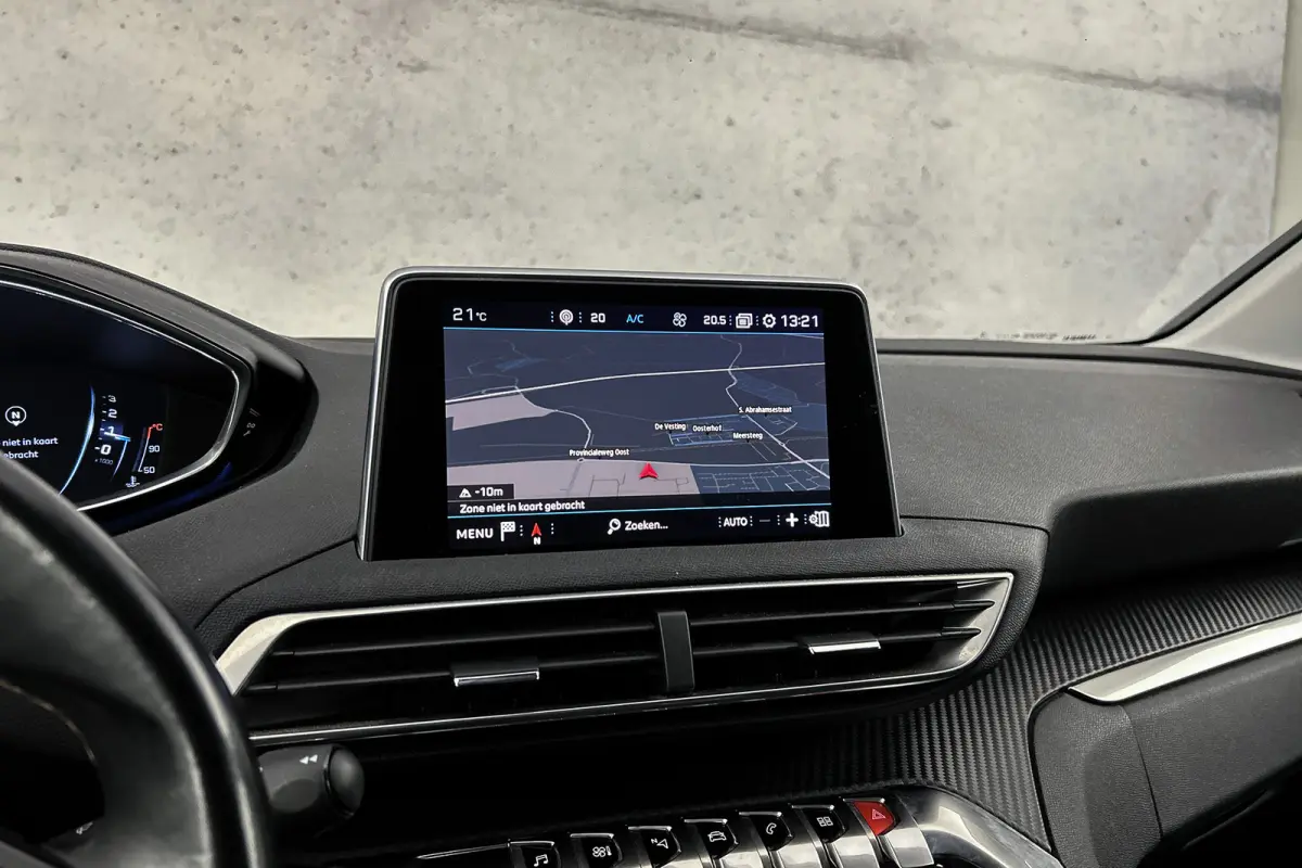 1.2 PureTech Active | Afneembare trekhaak | Navigatie | Airco