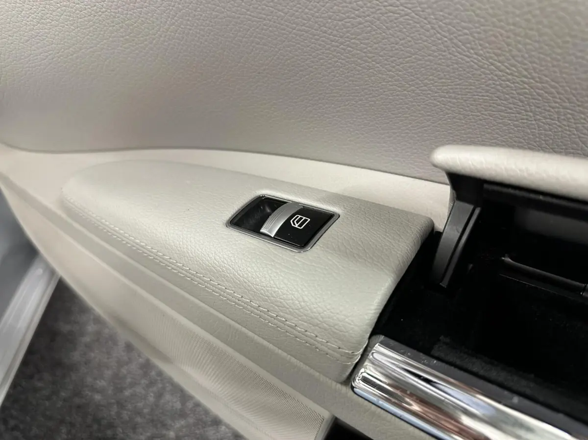 350 CDI BlueTEC Lang Prestige CAMERA NAVI LEER SCHUIF/KANTEL DAK TREKHAAK.