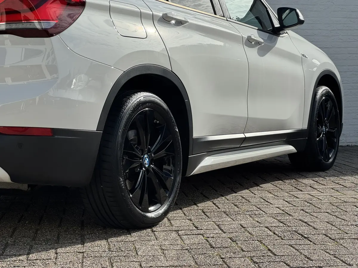 XDrive25e eDrive Edition Trekhaak Leder Panorama dak Led Adaptieve cruise