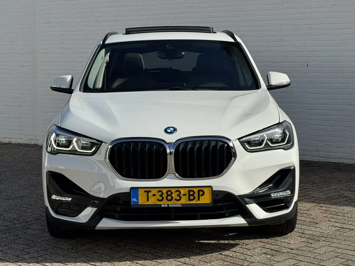 XDrive25e eDrive Edition Trekhaak Leder Panorama dak Led Adaptieve cruise