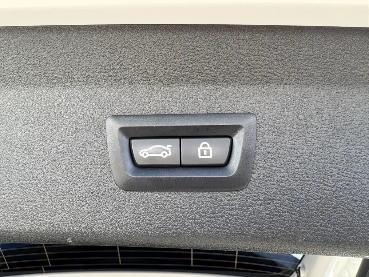 XDrive25e eDrive Edition Trekhaak Leder Panorama dak Led Adaptieve cruise