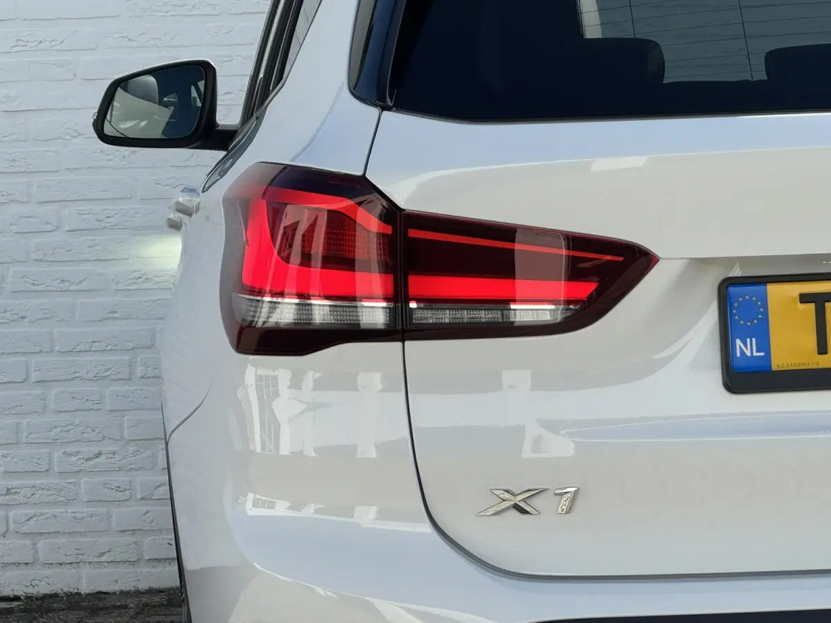XDrive25e eDrive Edition Trekhaak Leder Panorama dak Led Adaptieve cruise