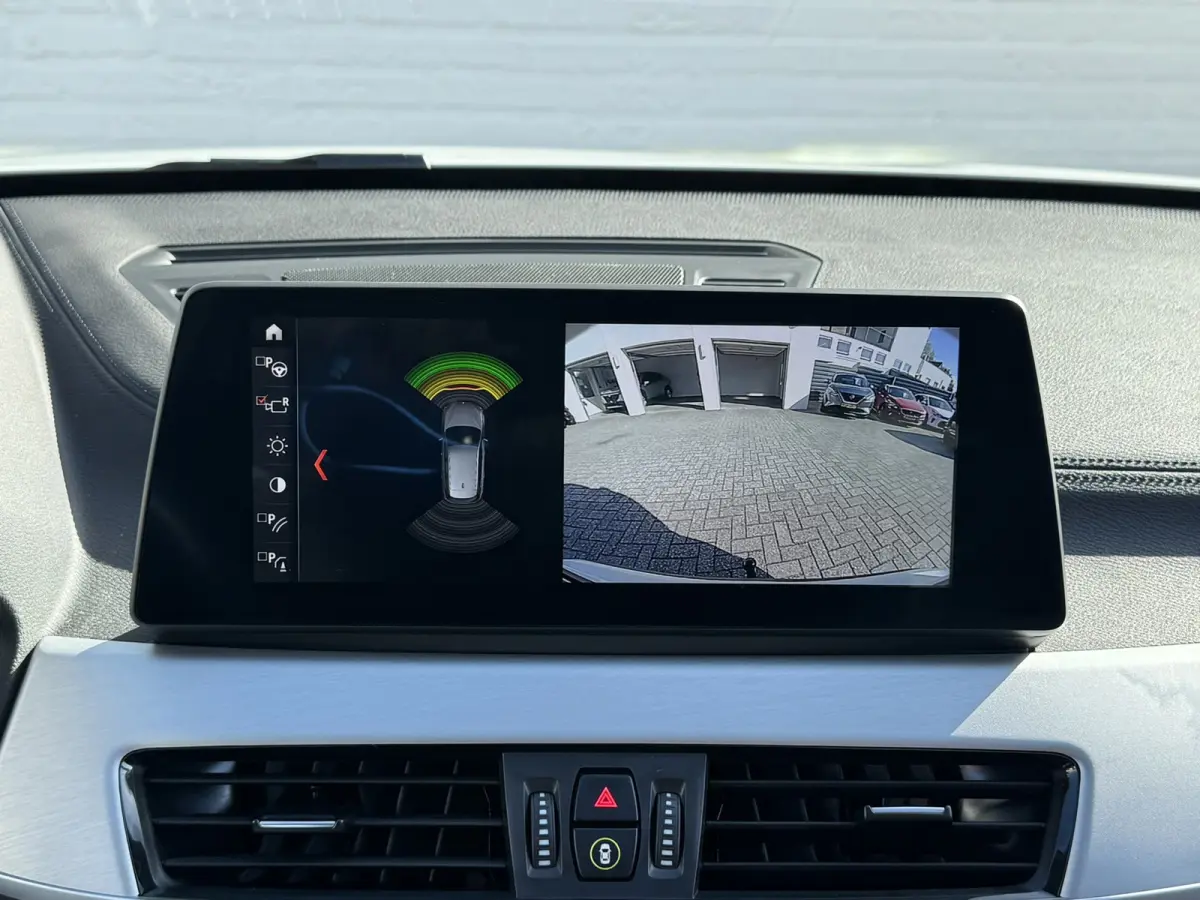 XDrive25e eDrive Edition Trekhaak Leder Panorama dak Led Adaptieve cruise