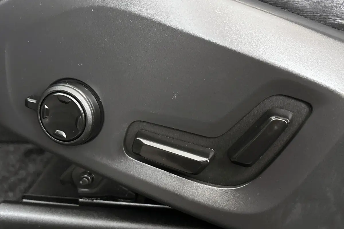 2.0 T6 Plug-in hybrid AWD R-Design Pano Trekhaak Harman Kardon Stoelverwarming 21"