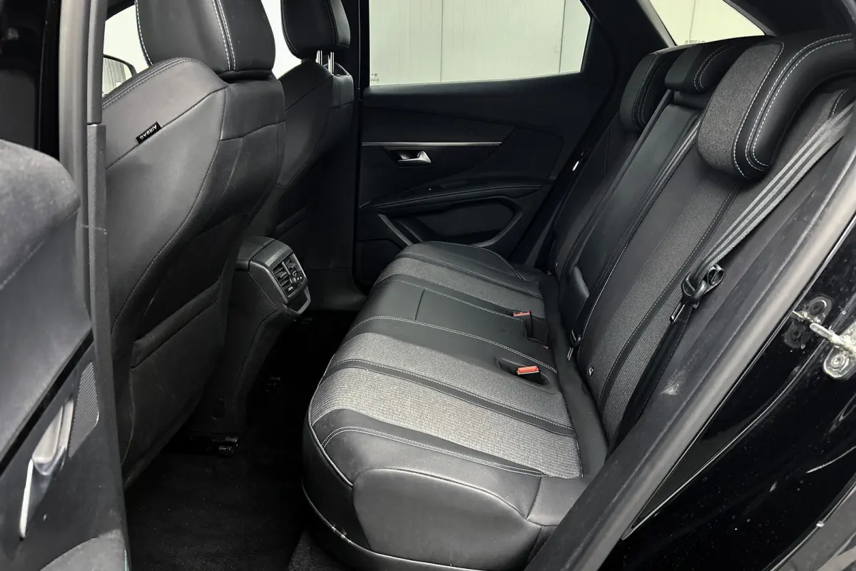 1.6 HYbrid 225 Allure | Camera | Half lederen bekleding | Navigatie