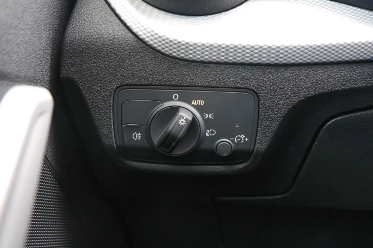 30 TFSI 110pk Pro Line | Apple Carplay/Android Auto | Parkeerhulp Achter | Cruise control
