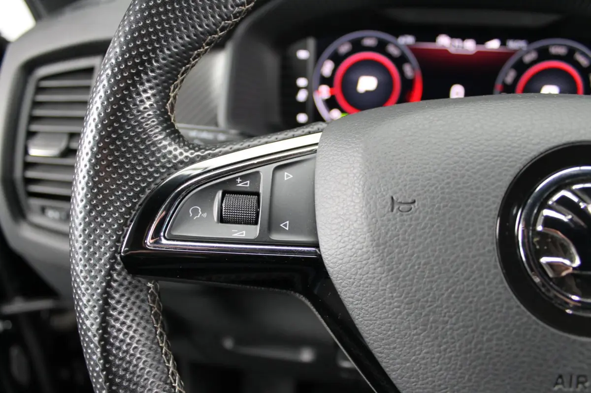 1.5 TSI Sportline Business|Rijklaar prijs|Elek. trekhaak|Leder|Elek. stoel|Camera|