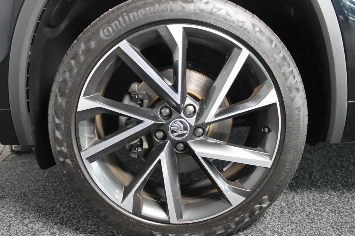 1.5 TSI Sportline Business|Rijklaar prijs|Elek. trekhaak|Leder|Elek. stoel|Camera|