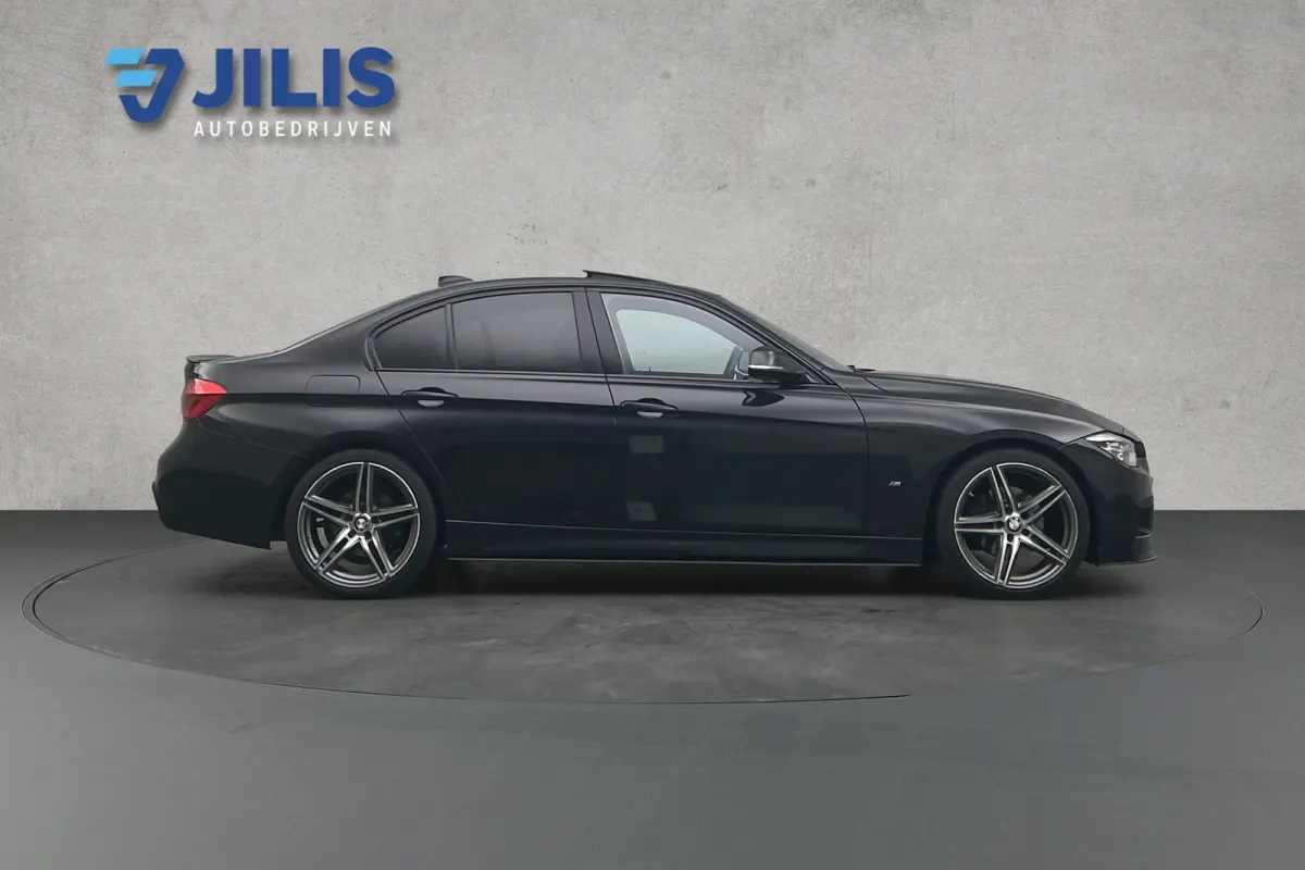 330e Centennial M-sport | Camera | Lederen bekleding | Schuif-/kanteldak
