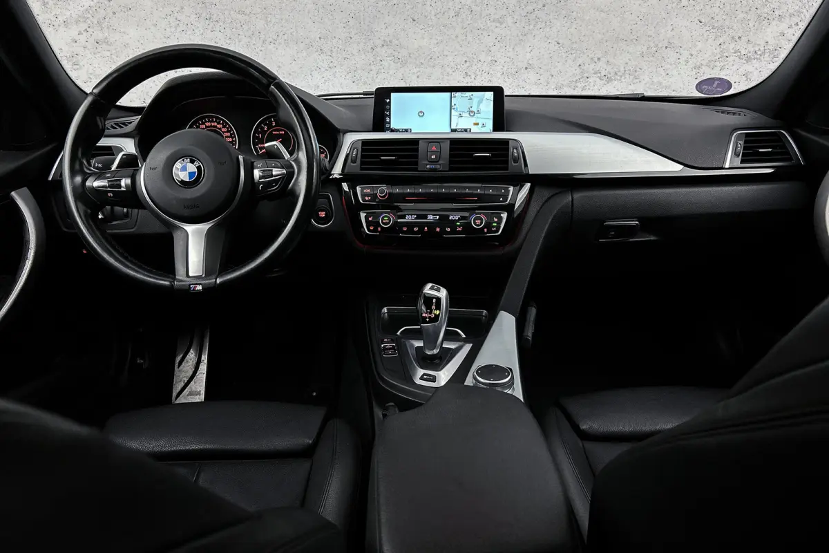 330e Centennial M-sport | Camera | Lederen bekleding | Schuif-/kanteldak